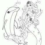 السباحة حورية البحر في البحر