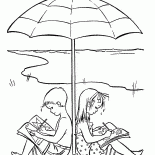 الأطفال تحت مظلة من الشمس