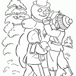 الأطفال القيام الثلج